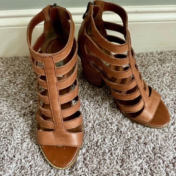 Steve Madden - Tan Carolle Strappy Leather Cutout Ankle Gladiator Sandals Sz 8.5 - Picture 9 of 14
